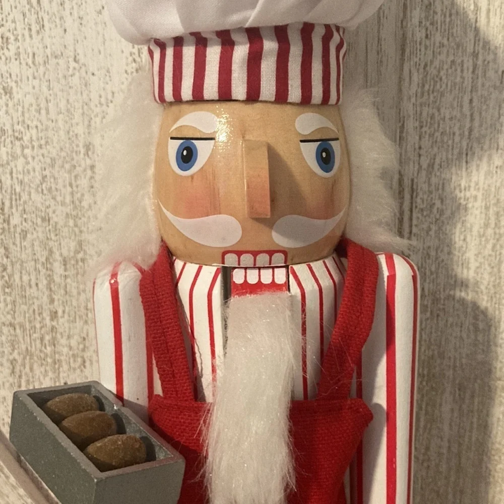 Gingerbread Baker Nutcracker